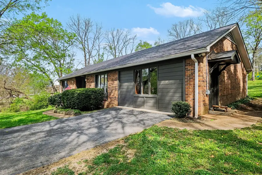 1112 Hiwassee Dr, Columbia, TN 38401 - #2