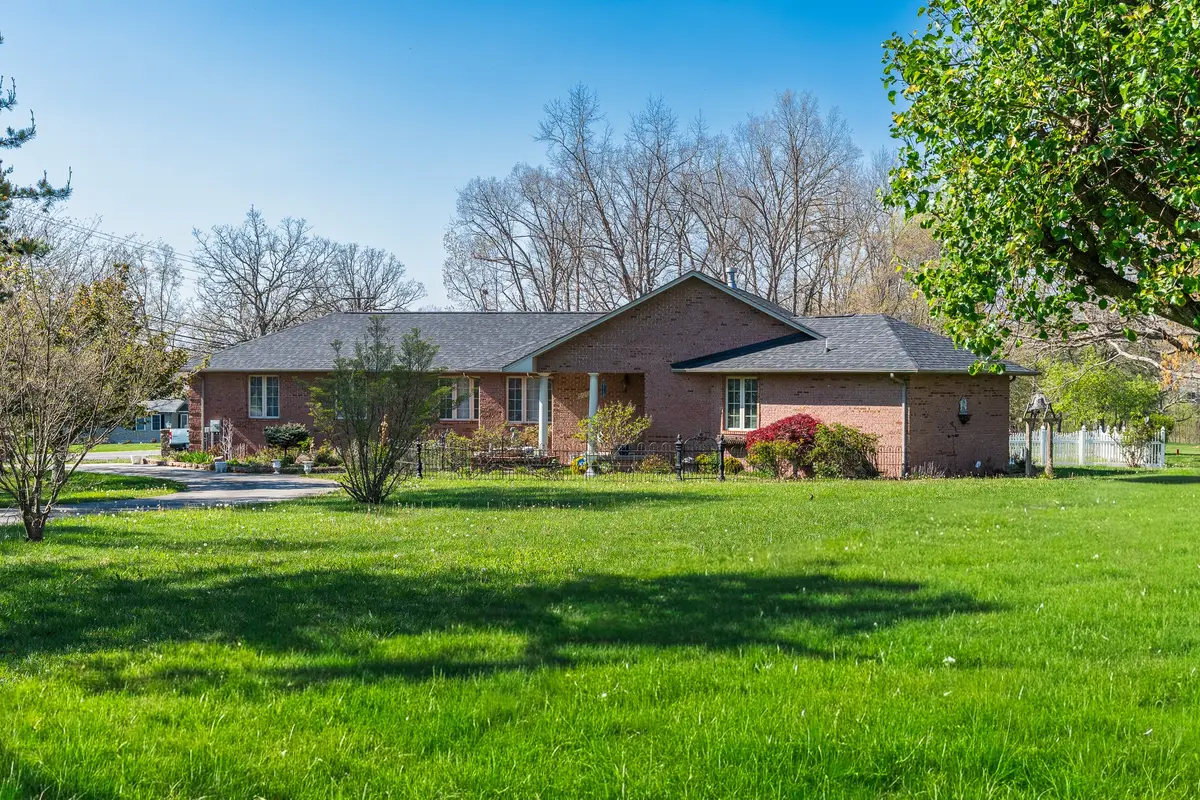 5001 Cheyenne Dr, Crossville, TN 38572 - #1