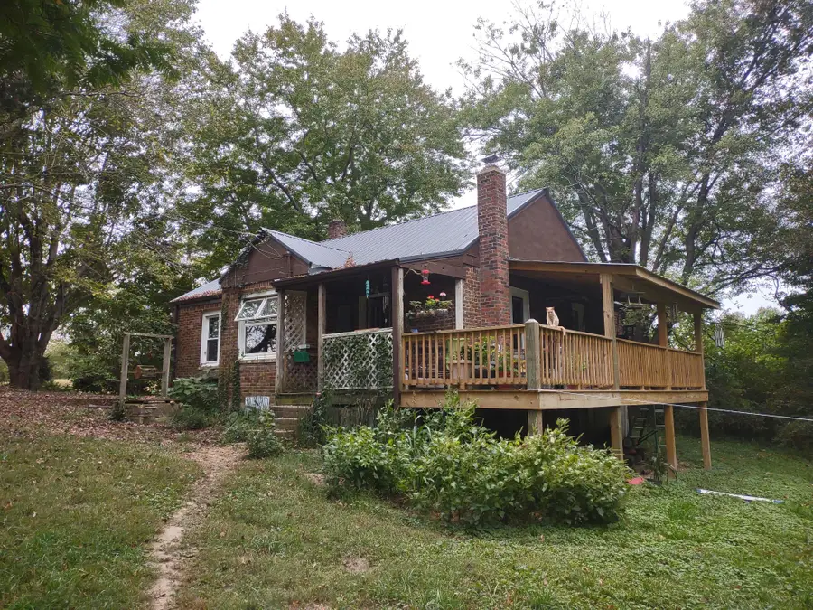 652 Gamaliel Rd, Red Boiling Springs, TN 37150 - #2