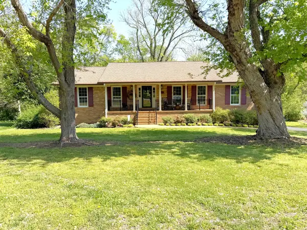 4008 Shenandoah Dr, Columbia, TN 38401