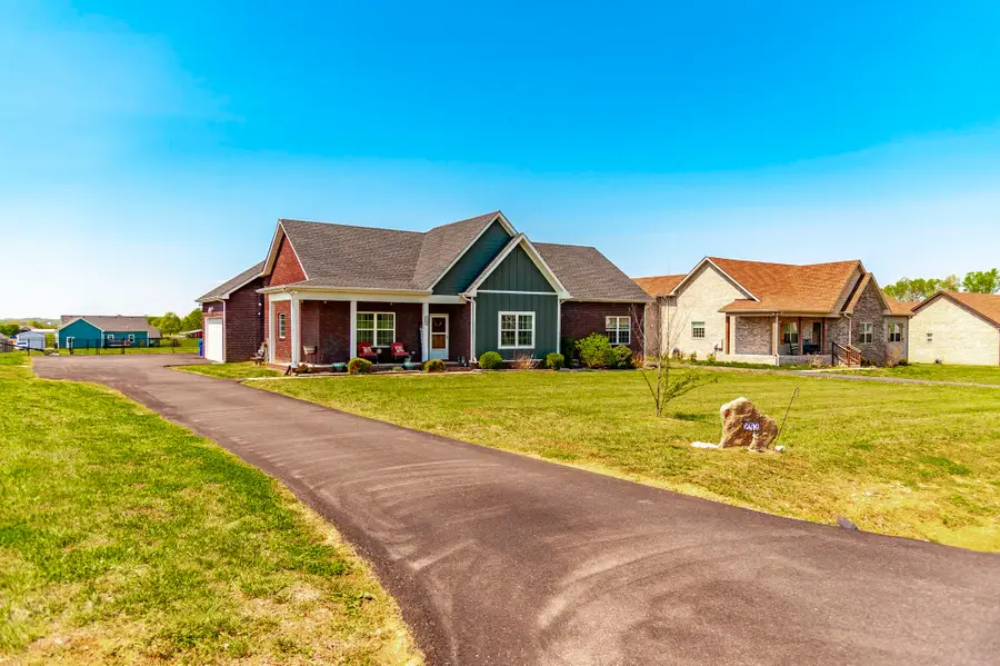 243 Hollow Tree Cir, Castalian Springs, TN 37031 - #2