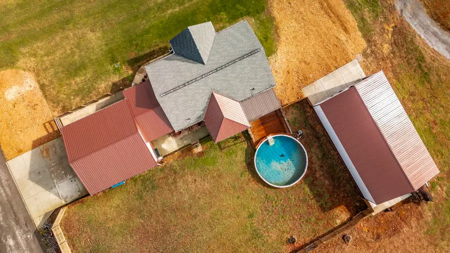 15 Raccoon Rd, Westmoreland, TN 37186 - #3