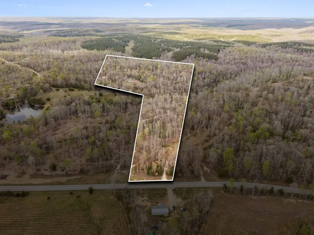 3330 Highway 230 W, Nunnelly, TN 37137 - #1
