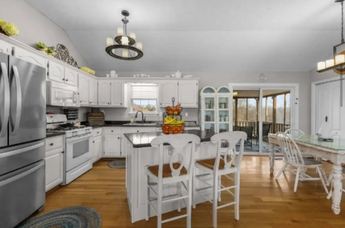 202 Allendale Blvd, McMinnville, TN 37110 - #1