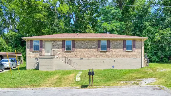 212 Jay Dr, Nashville, TN 37210