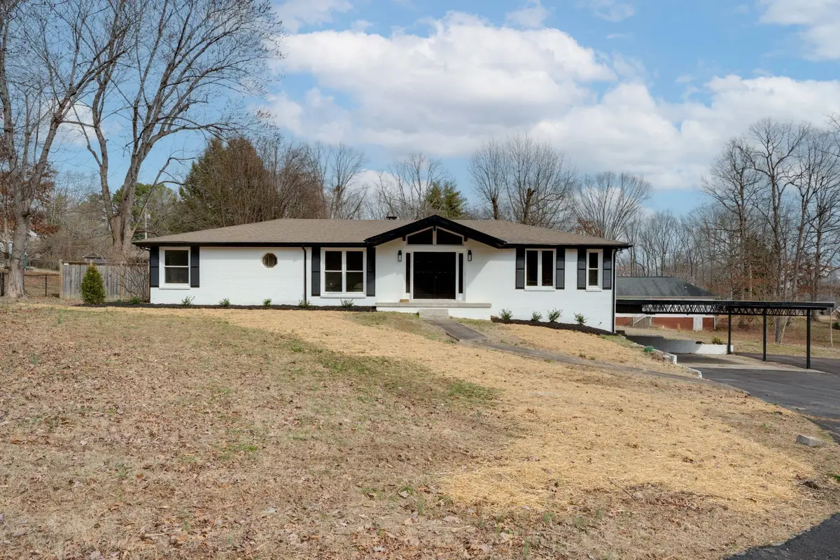 1009 Primrose Dr, Greenbrier, TN 37073 - #1