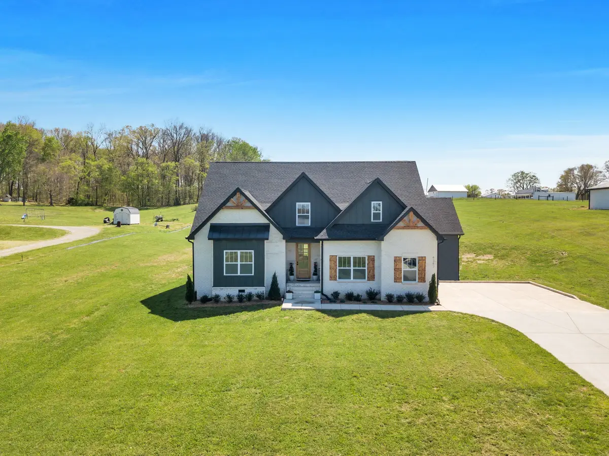 4247 Turnersville Rd, Cedar Hill, TN 37032 - #1
