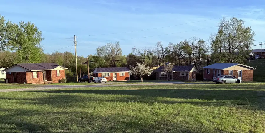 204 George Akins Rd, Westmoreland, TN 37186 - #3