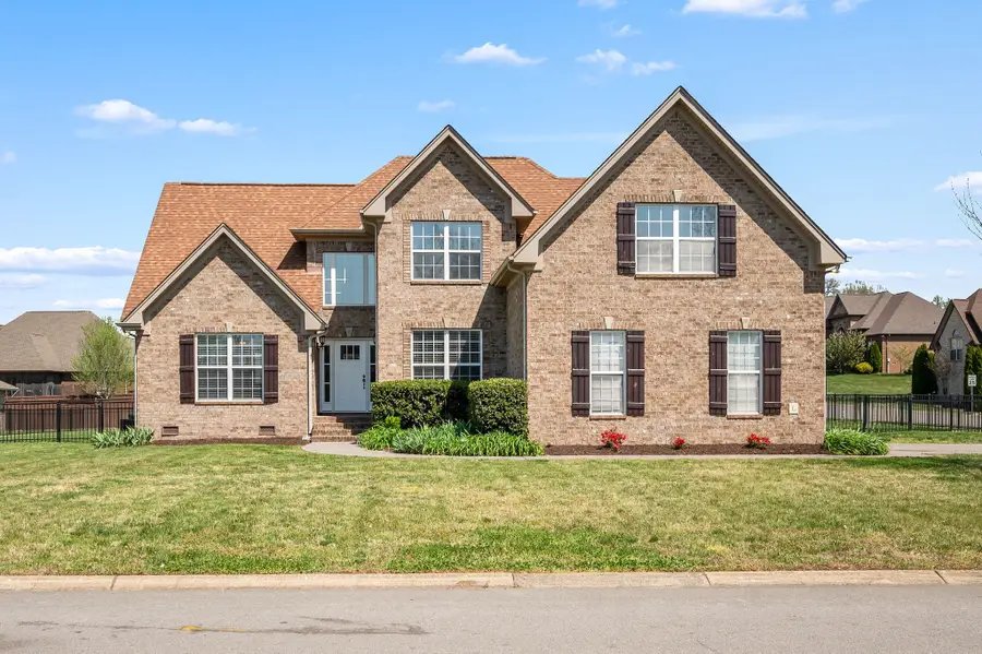701 Scottland Trce, Mount Juliet, TN 37122 - #2