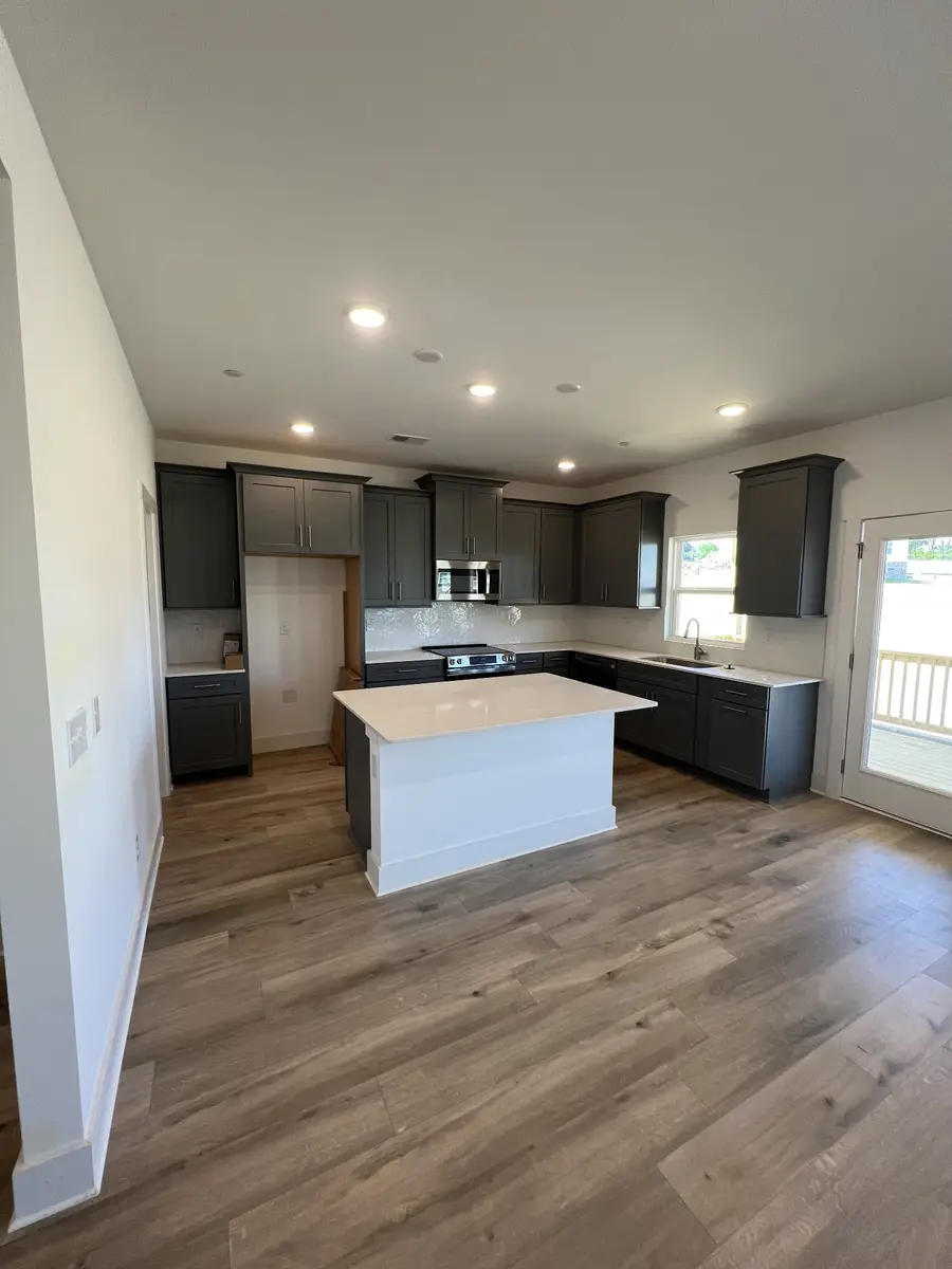 3144 Rolling Brook Drive, Columbia, TN 38401 - #2