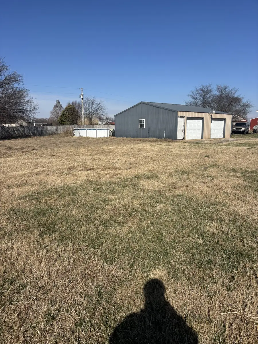 2075 Akersville Rd, Lafayette, TN 37083 - #2