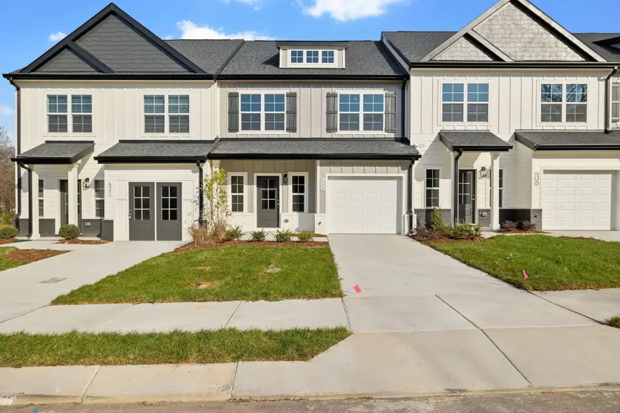 539 Tulip Springs Rd, Hermitage, TN 37076 - #2