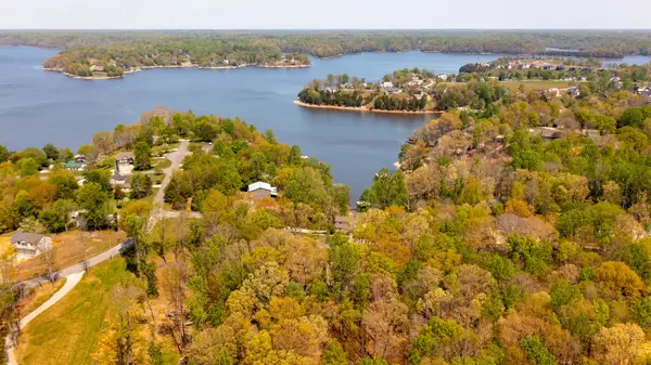 891 Hopkins Ln, Winchester, TN 37398