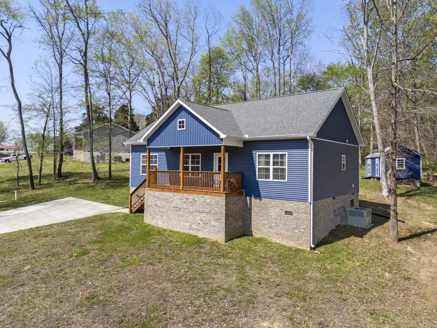 521 Lewis Ln, Charlotte, TN 37036 - #2