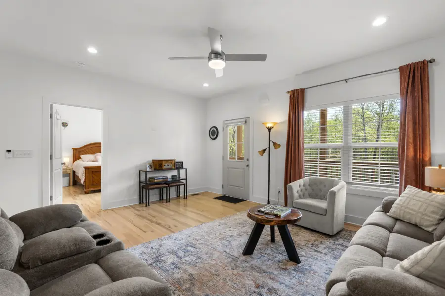 521 Lewis Ln, Charlotte, TN 37036 - #3