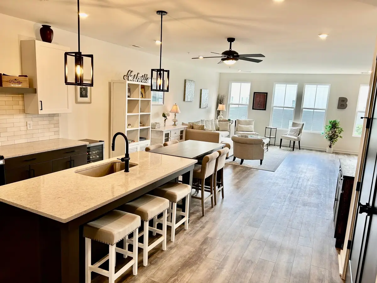 2018 Edison Park Ln, Nashville, TN 37209 - #1