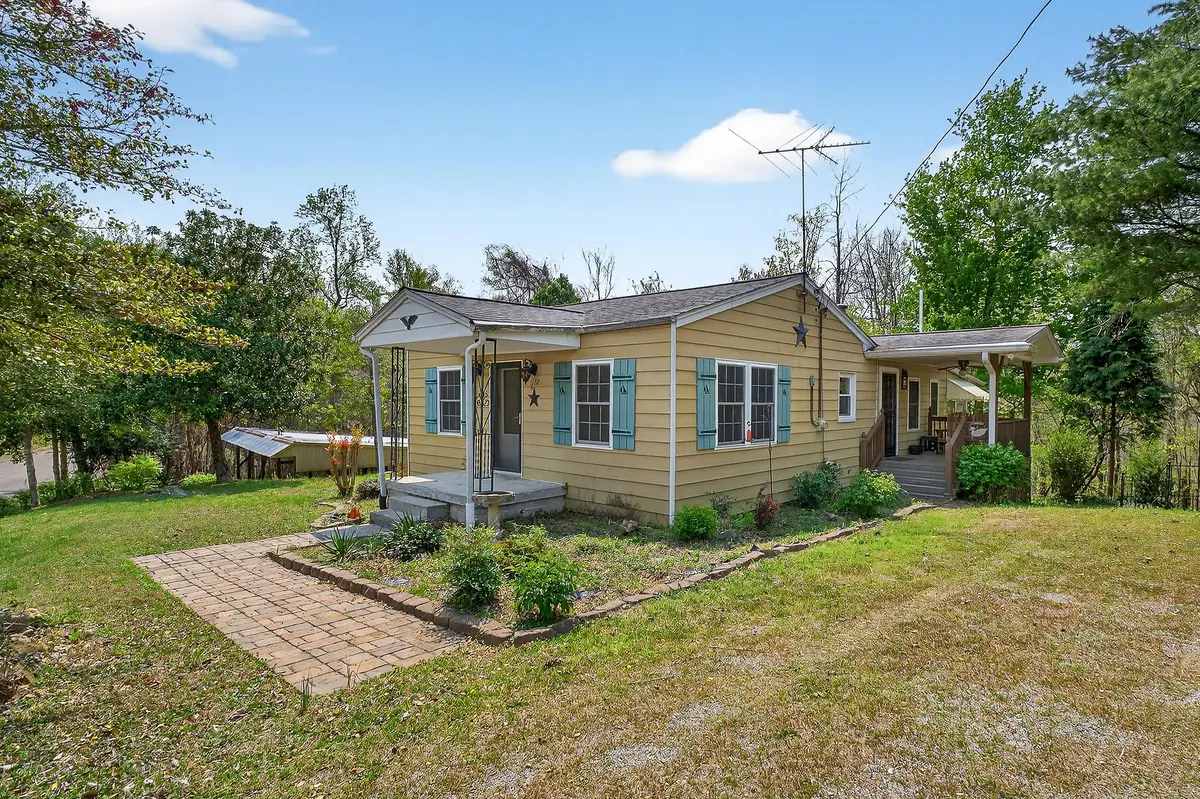 1932 Holly Creek Rd, Celina, TN 38551 - #1