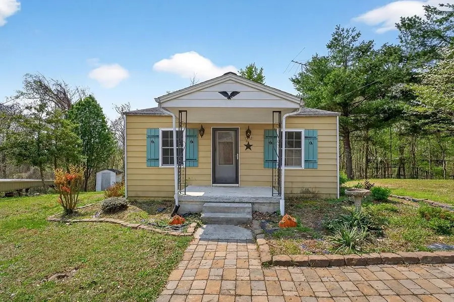 1932 Holly Creek Rd, Celina, TN 38551 - #2