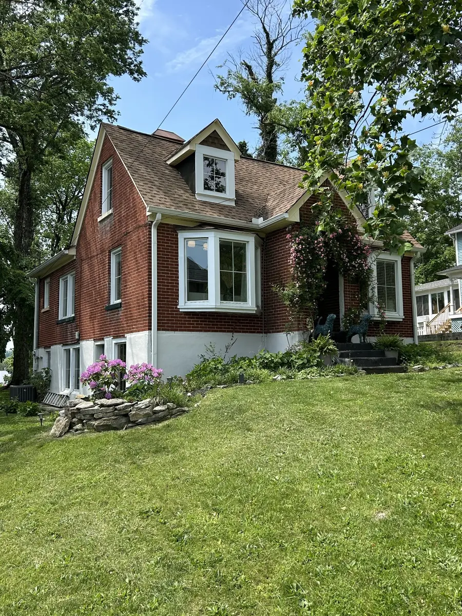 409 W 6th St, Columbia, TN 38401 - #2