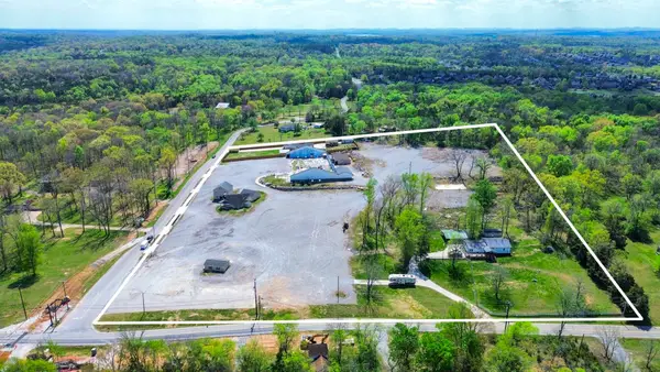 2060 Old Lebanon Dirt Rd, Mount Juliet, TN 37122