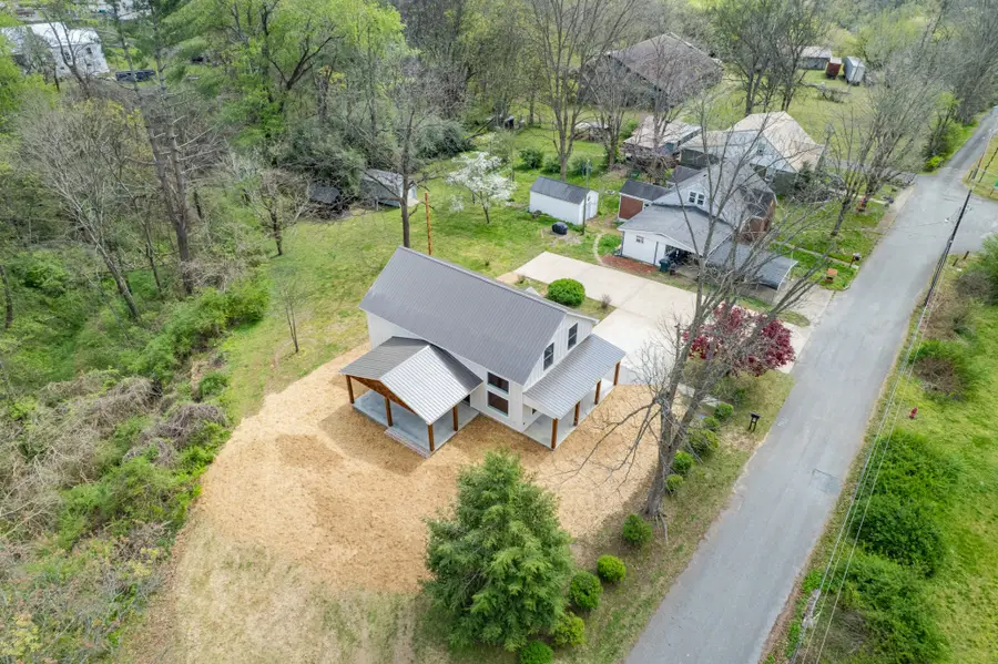 97 Barnwell Ave, Centerville, TN 37033 - #3