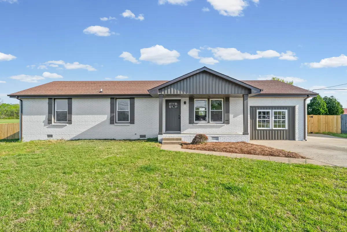 341 Cunningham Ln, Clarksville, TN 37042 - #1