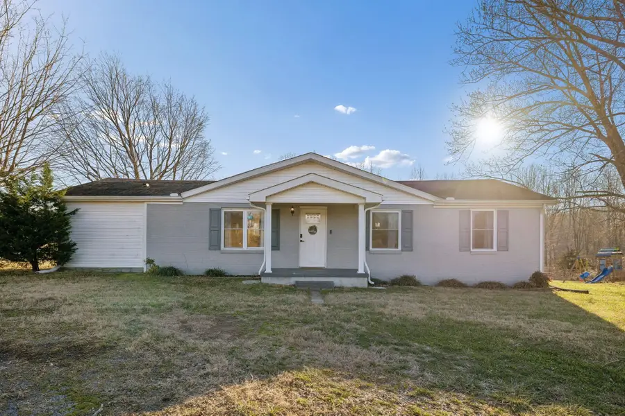 411 Purtle Rd, Lafayette, TN 37083 - #3