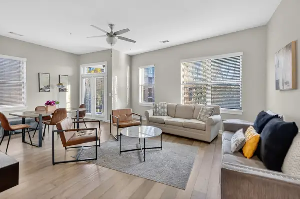 1700 Belcourt Ave #301, Nashville, TN 37212