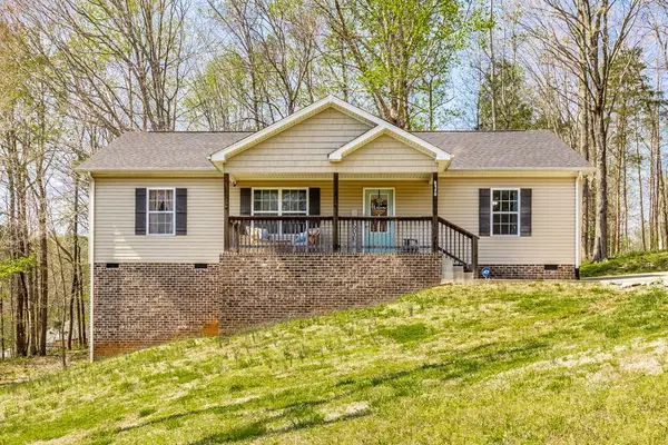 1007 Smiley Troutt Rd, Bethpage, TN 37022