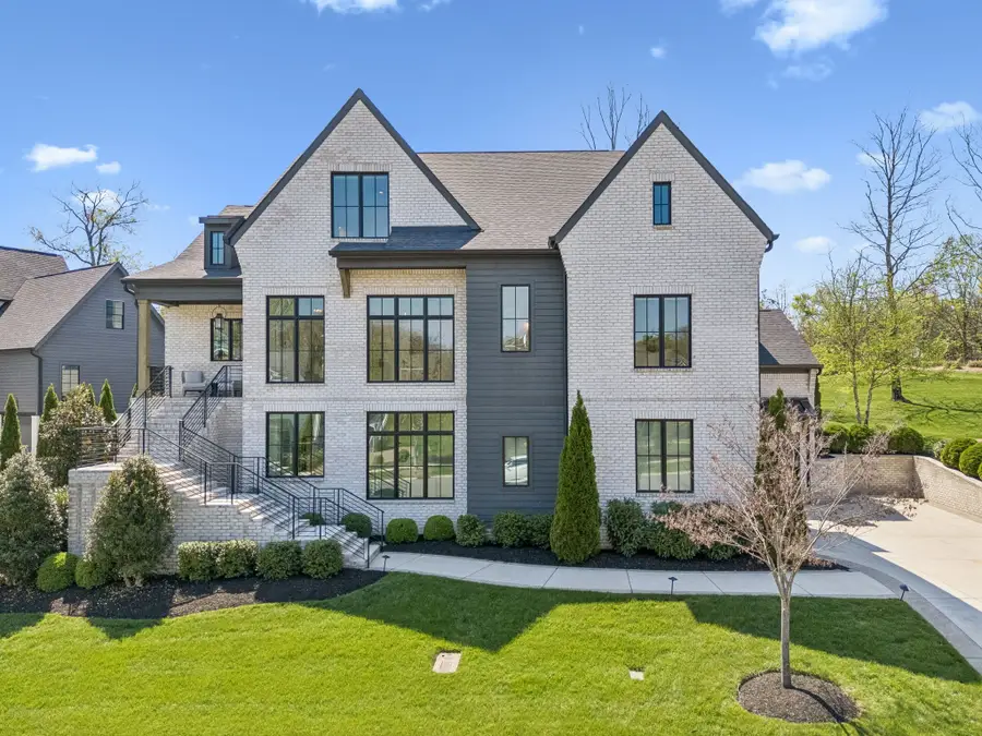 7066 Lanceleaf Dr, College Grove, TN 37046 - #2