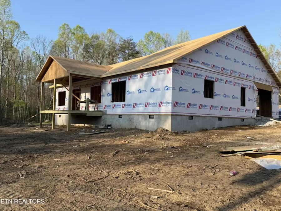 2226 Country Club Rd, Jamestown, TN 38556 - #2