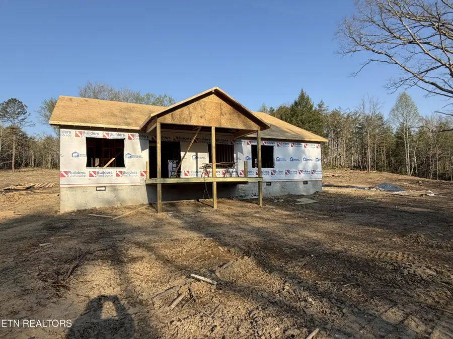 2226 Country Club Rd, Jamestown, TN 38556 - #3