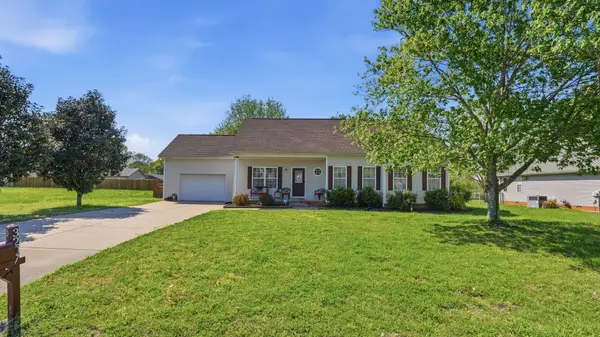 3207 Meadowhill Dr, Murfreesboro, TN 37130