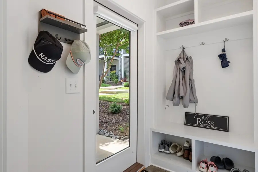 225 Sterling Point Cir, Nashville, TN 37209 - #3