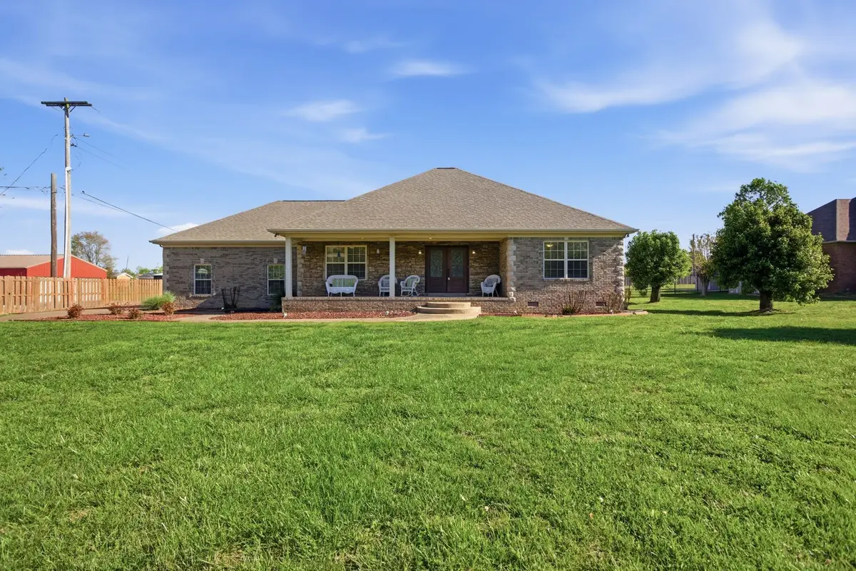 408 Weakley Creek Rd, Lawrenceburg, TN 38464 - #1