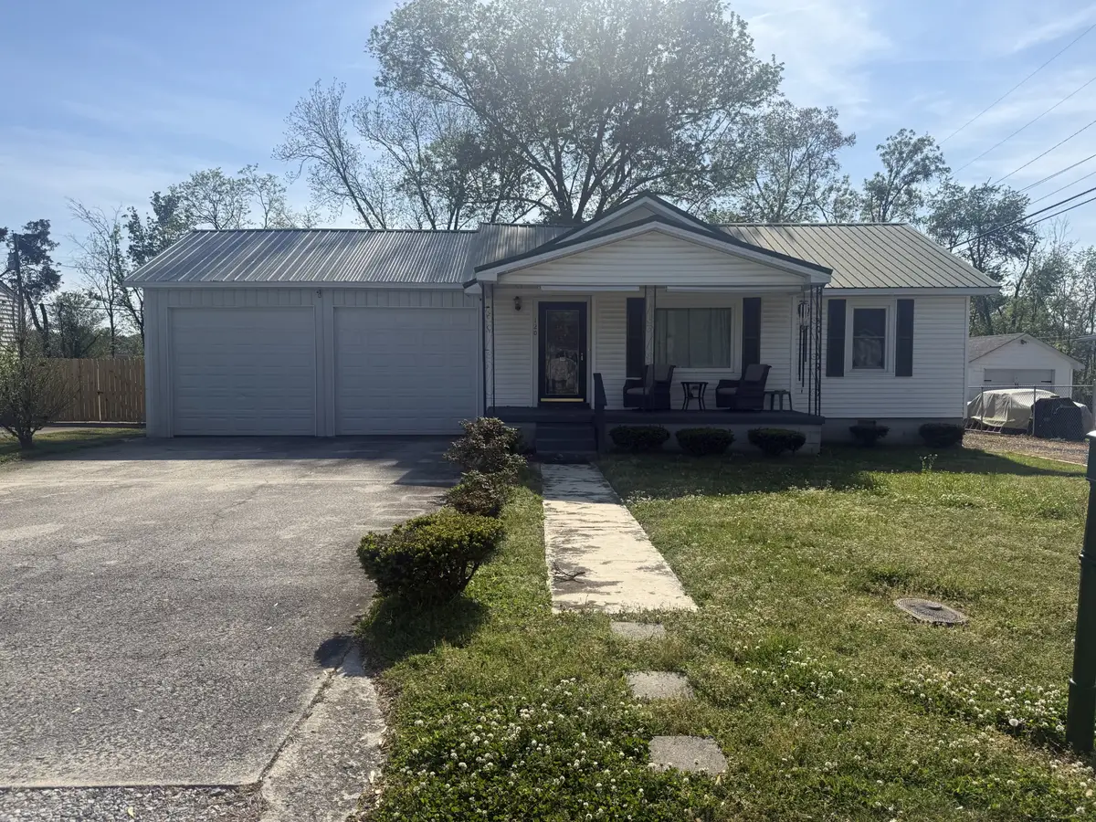 120 Ham St, Tullahoma, TN 37388 - #1