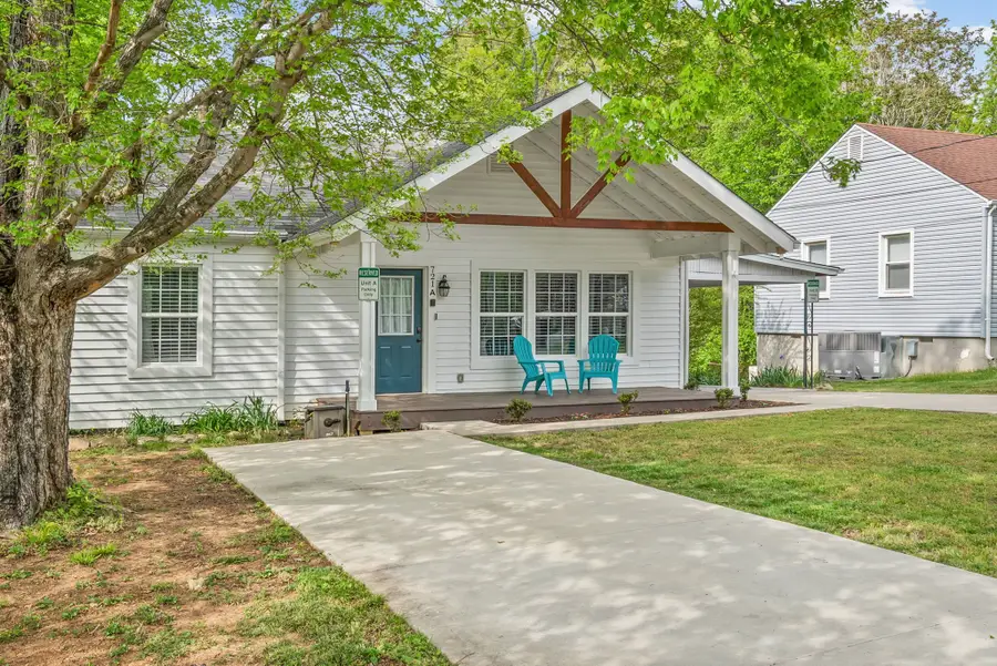 721 Monroe St, Clarksville, TN 37040 - #3