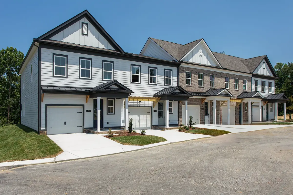 6048 Mill Tree Dr, Nashville, TN 37221 - #1