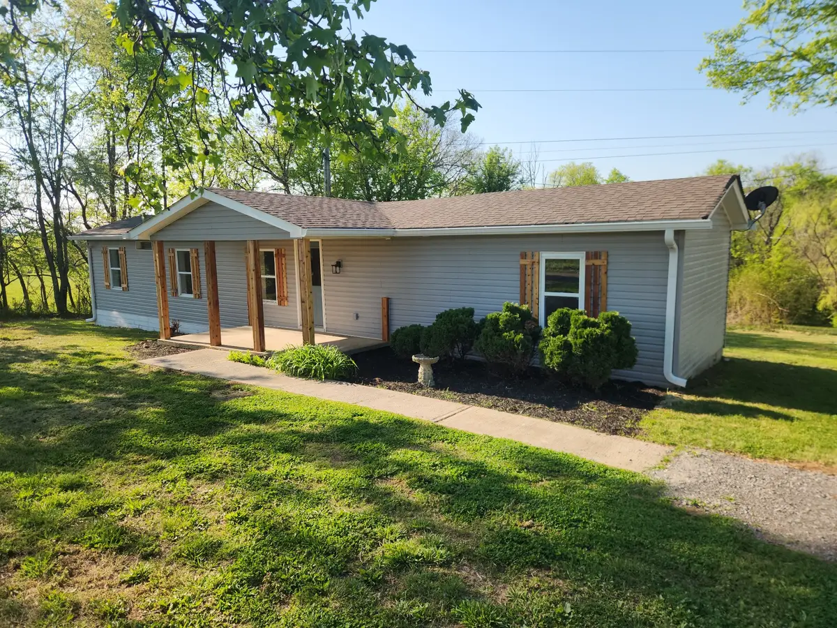 495 Gammons Ln, Hartsville, TN 37074 - #1