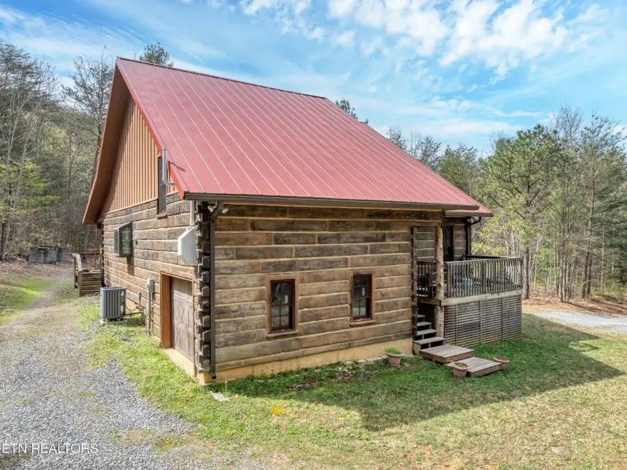 2566 Smithfield Rd, Tellico Plains, TN 37385 - #3