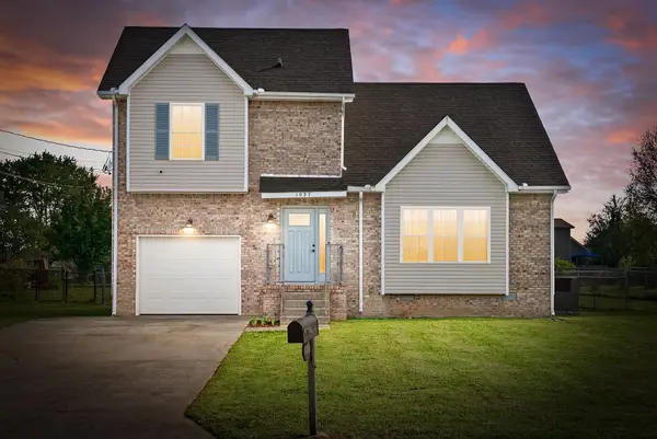 1037 Summerhaven Rd, Clarksville, TN 37042