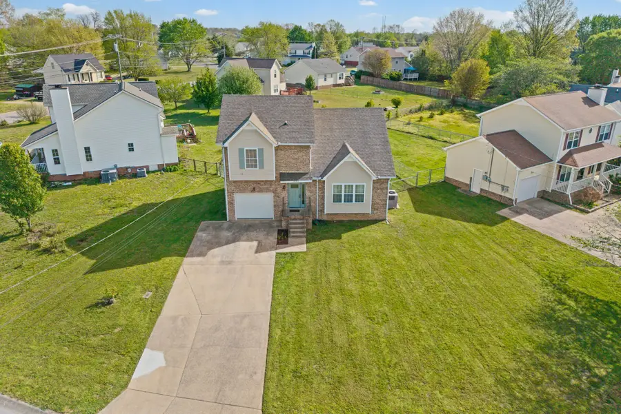 1037 Summerhaven Rd, Clarksville, TN 37042 - #3