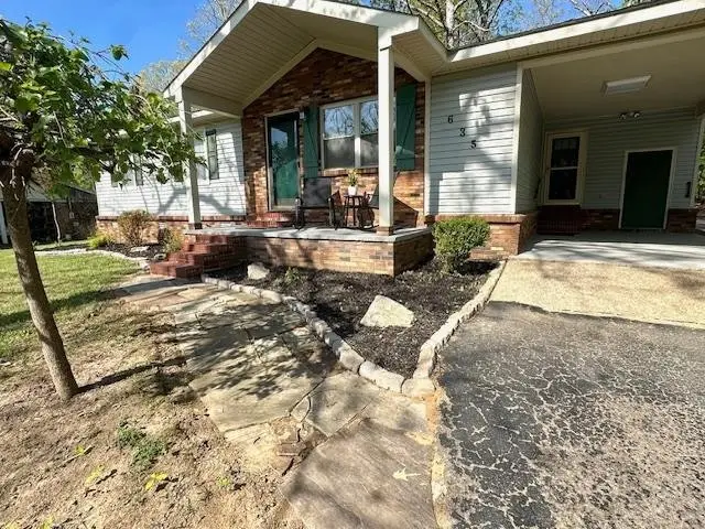 635 East End Dr, Savannah, TN 38372 - #2