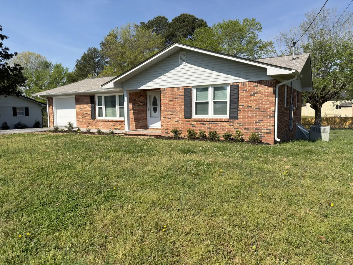 119 Horn Ave, Loretto, TN 38469 - #1
