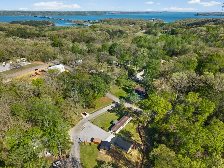 380 Upchurch Drive, Buchanan, TN 38222 - #2