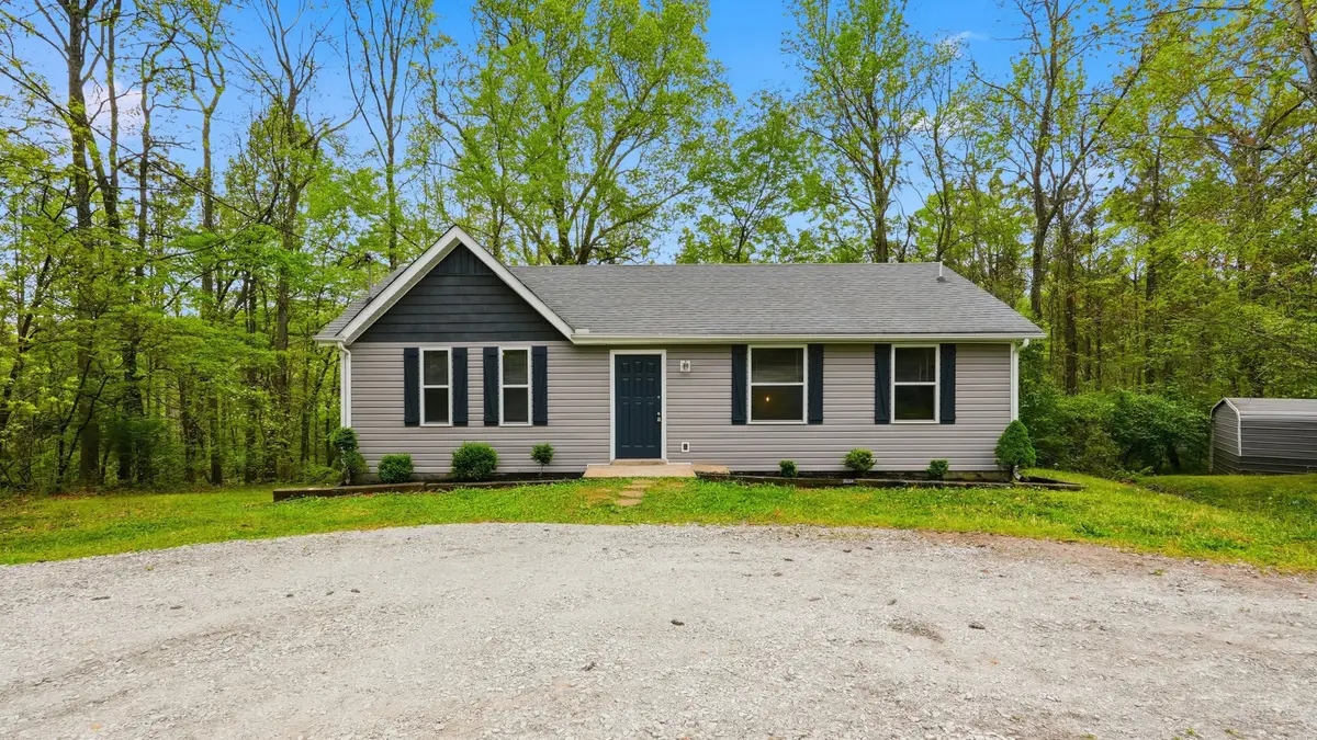 120 Sunny Brook Dr, Burns, TN 37029 - #1