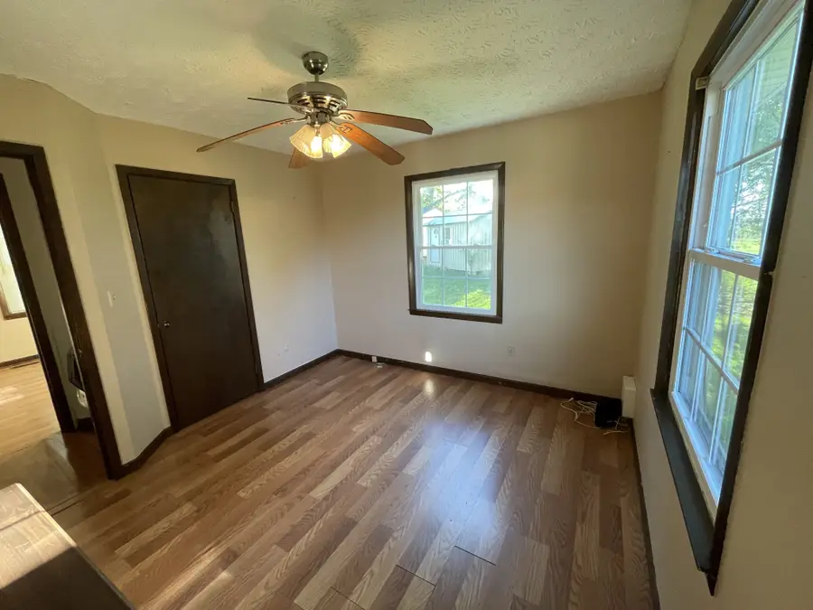 745 Moore Hollow Rd, Tennessee Ridge, TN 37178 - #3