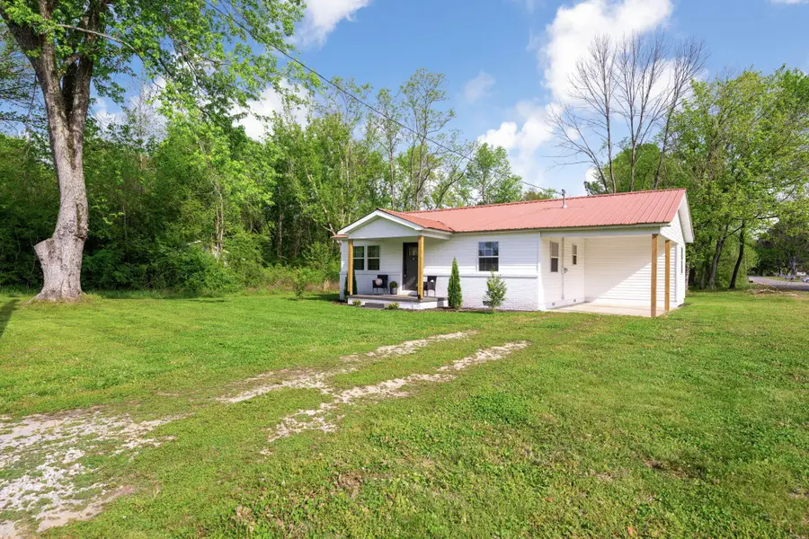 301 High Street, Stevenson, AL 35772 - #3