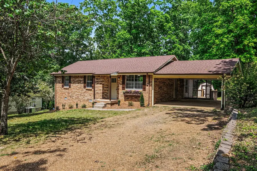 160 N Poole St, Ashland City, TN 37015 - #2