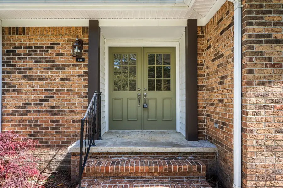 906 Country Club Drive, Tullahoma, TN 37388 - #2